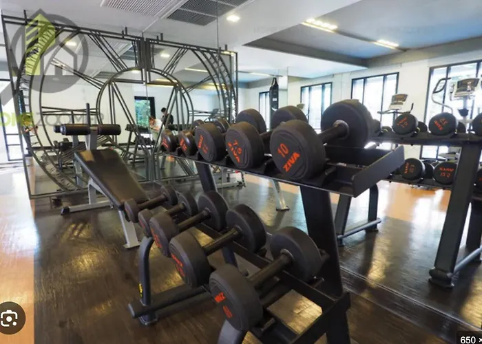 Pet Friendly House Near Bts Pluenjit *