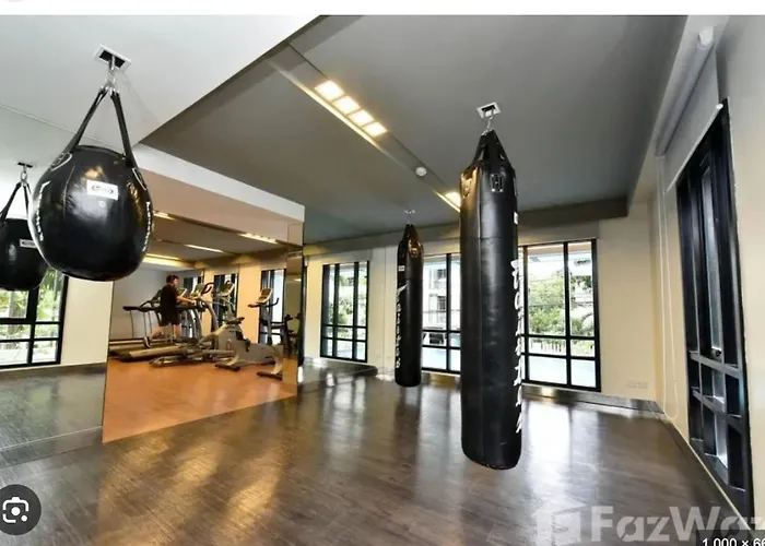 Pet Friendly House Near Bts Pluenjit *