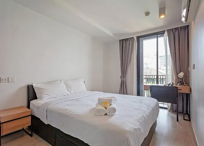 Pet Friendly House Near Bts Pluenjit Holiday home *
