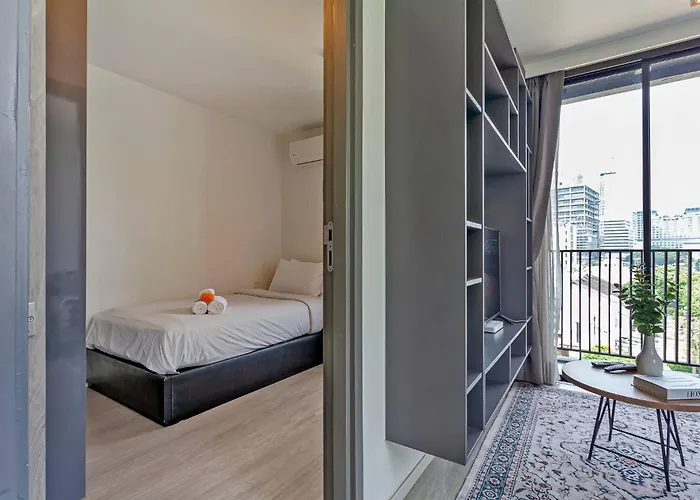 Holiday home Pet Friendly House Near Bts Pluenjit Bangkok